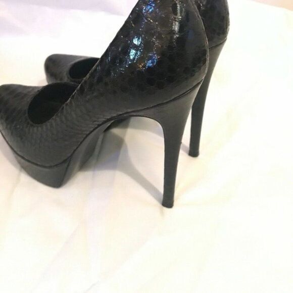 Vera Wang Heels High Lavender Black Reptile - Picture 6 of 8
